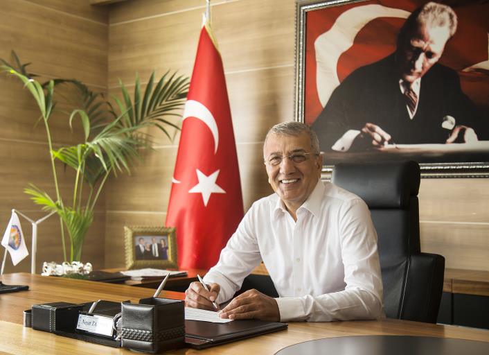 Mezitli Belediye Başkanı Tarhan Zafer Bayramı’nı Kutladı
