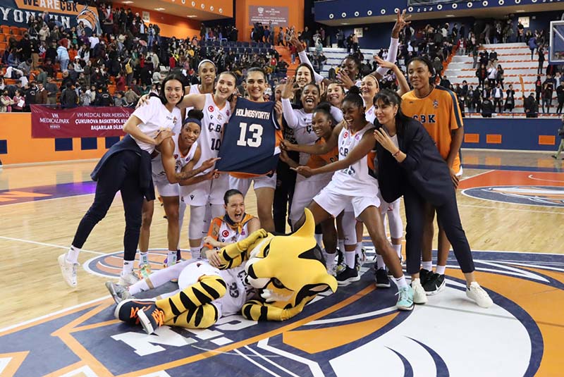 ÇBK Mersin Yenişehir Kadın Basketbol Takımından Büyük Başarı